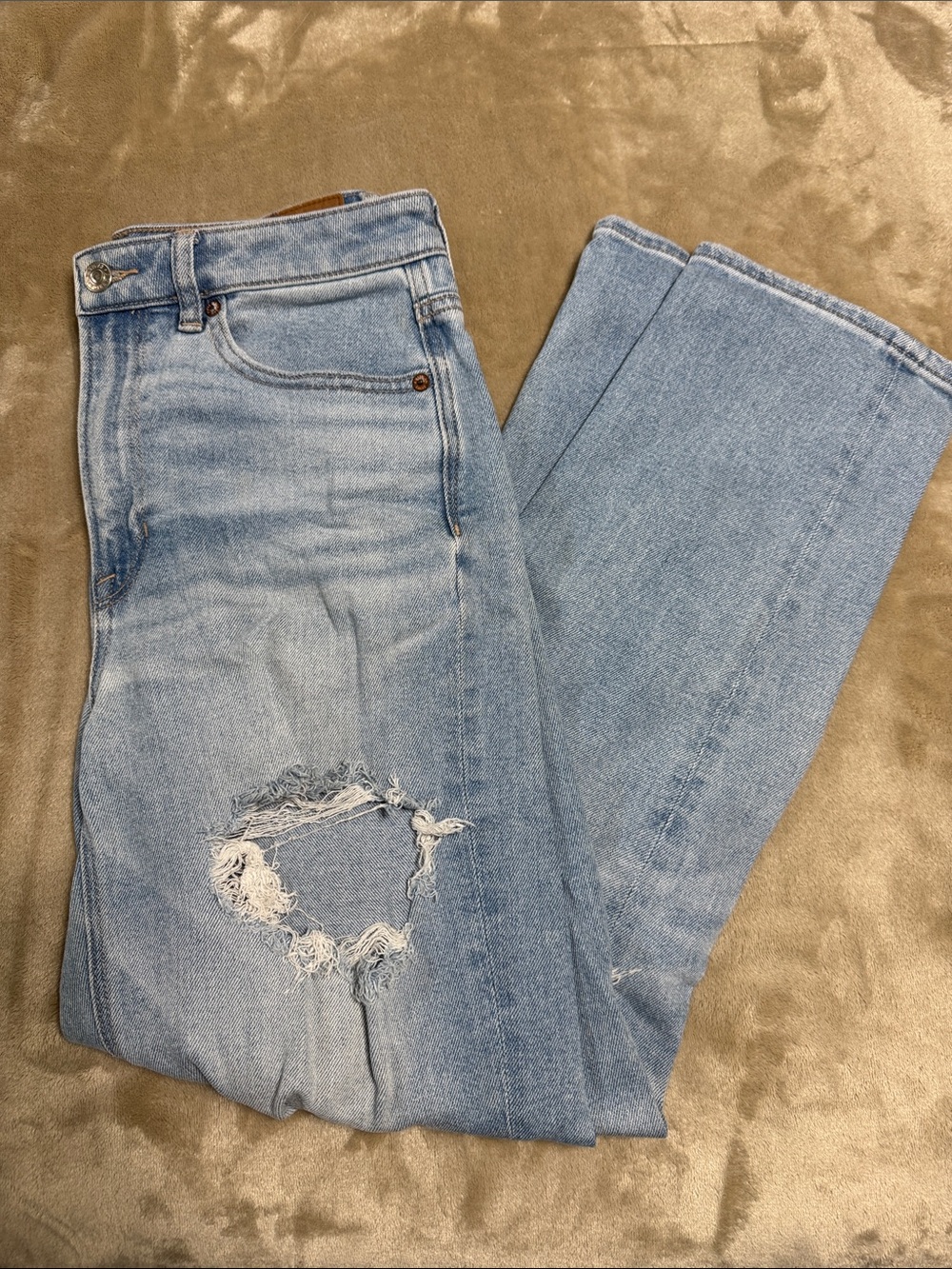 American Eagle Outfitters Light Blue Distressed Straight Leg Jeans